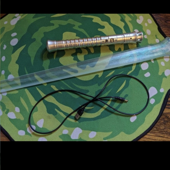 Frozen icy light up sword - Picture 3 of 5